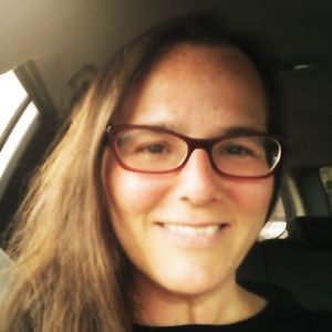 Meet your Posher, Becca